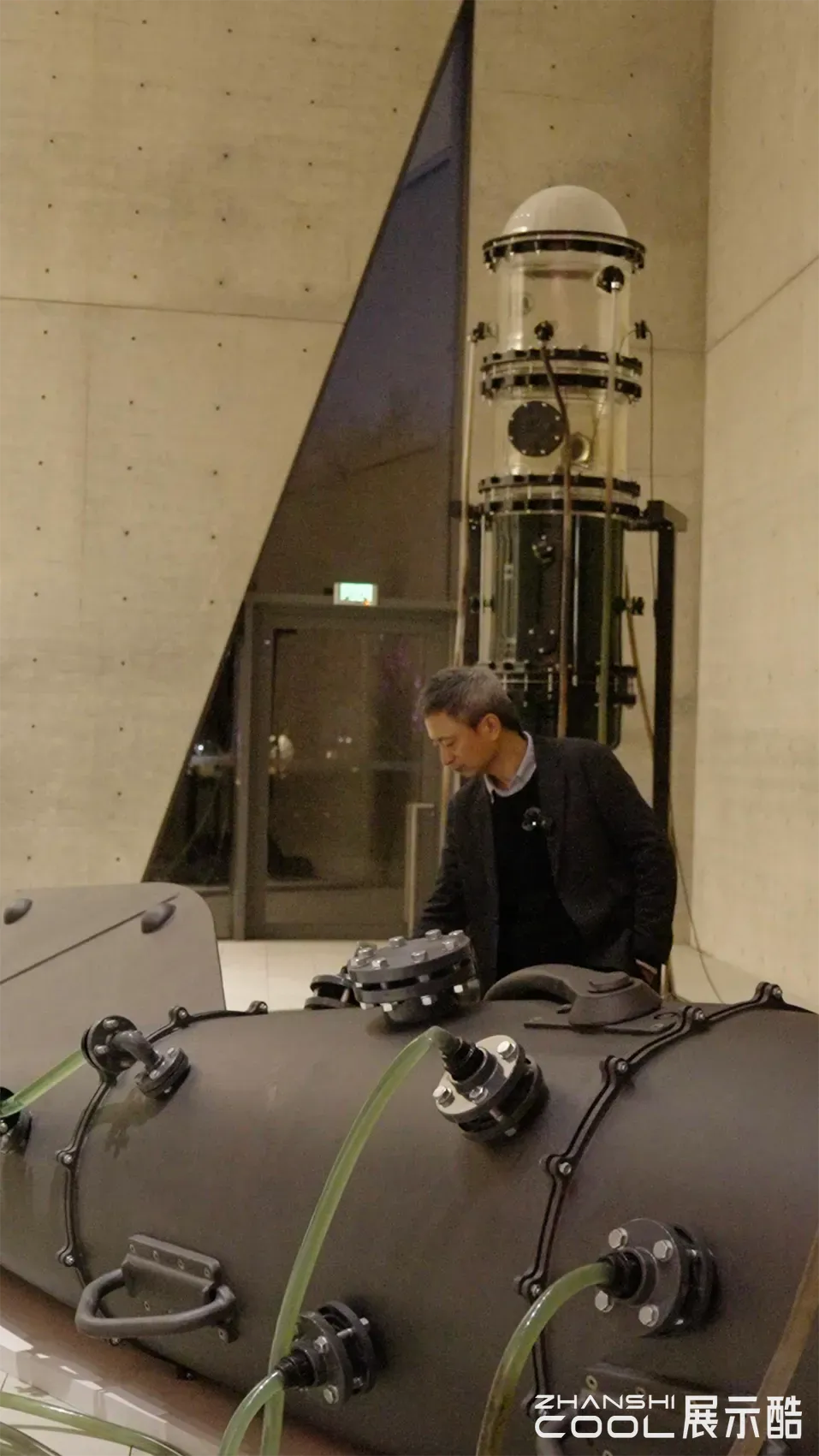 图片[17] - 费俊，艺术家可以媚俗，但要知道什么是“俗”丨潮流100系列专访 - 交流学习圈子 - 交流讨论 - 展示酷