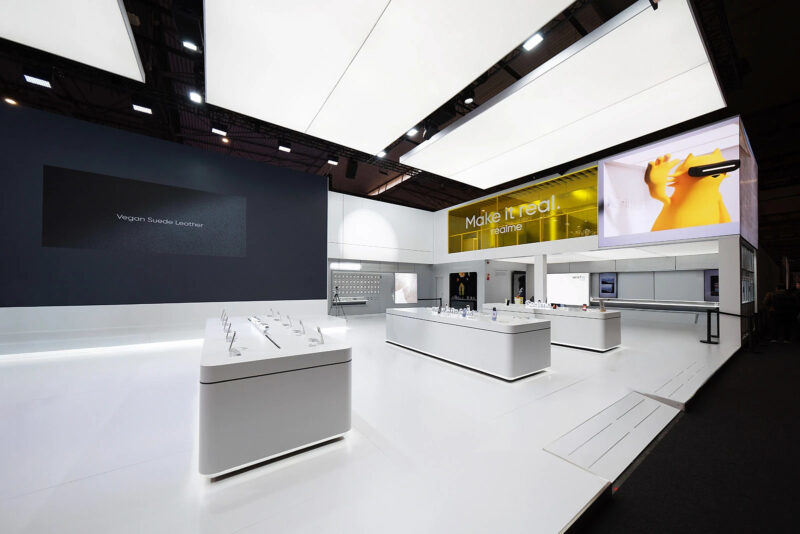 MWC 2025 REALME展台实景摄影照片 - 展示酷